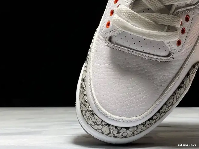 Fame Jordan of Hall Air 136064-116 3 Retro 0705